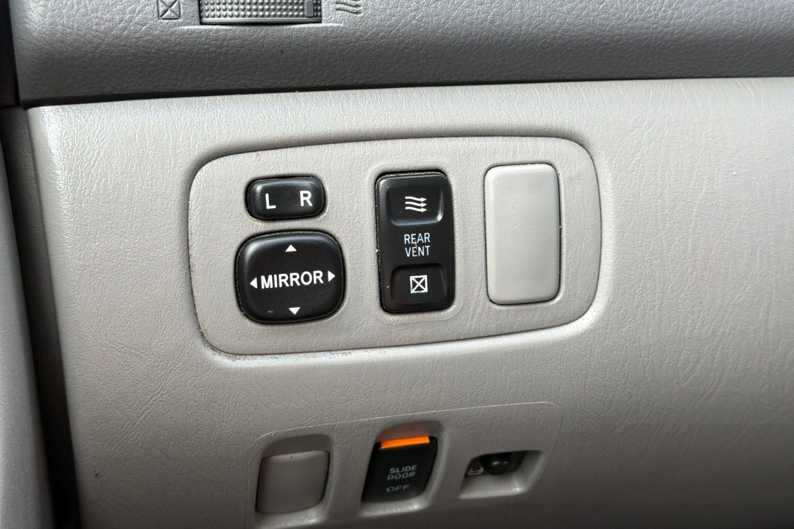 2008 Toyota Sienna LE