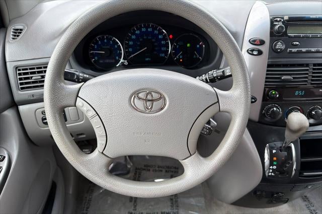 2008 Toyota Sienna LE