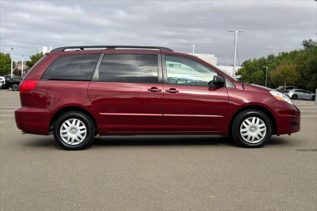 2008 Toyota Sienna LE