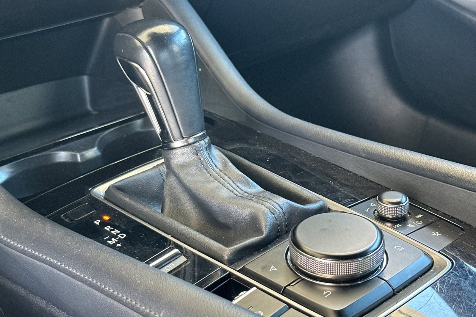 2025 Mazda Mazda3 2.5 S Select Sport