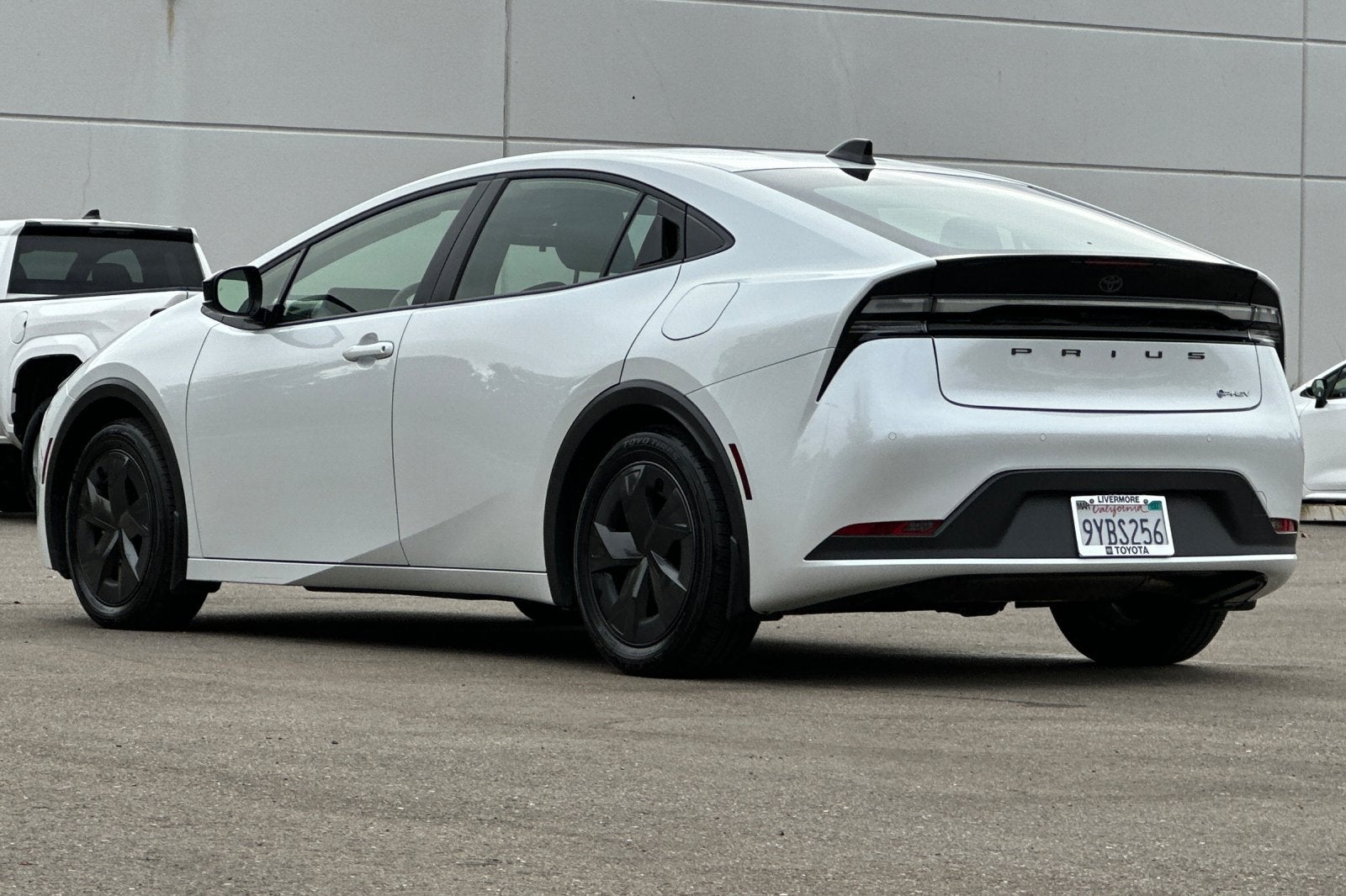 2026 Toyota Prius Plug-In Hybrid SE