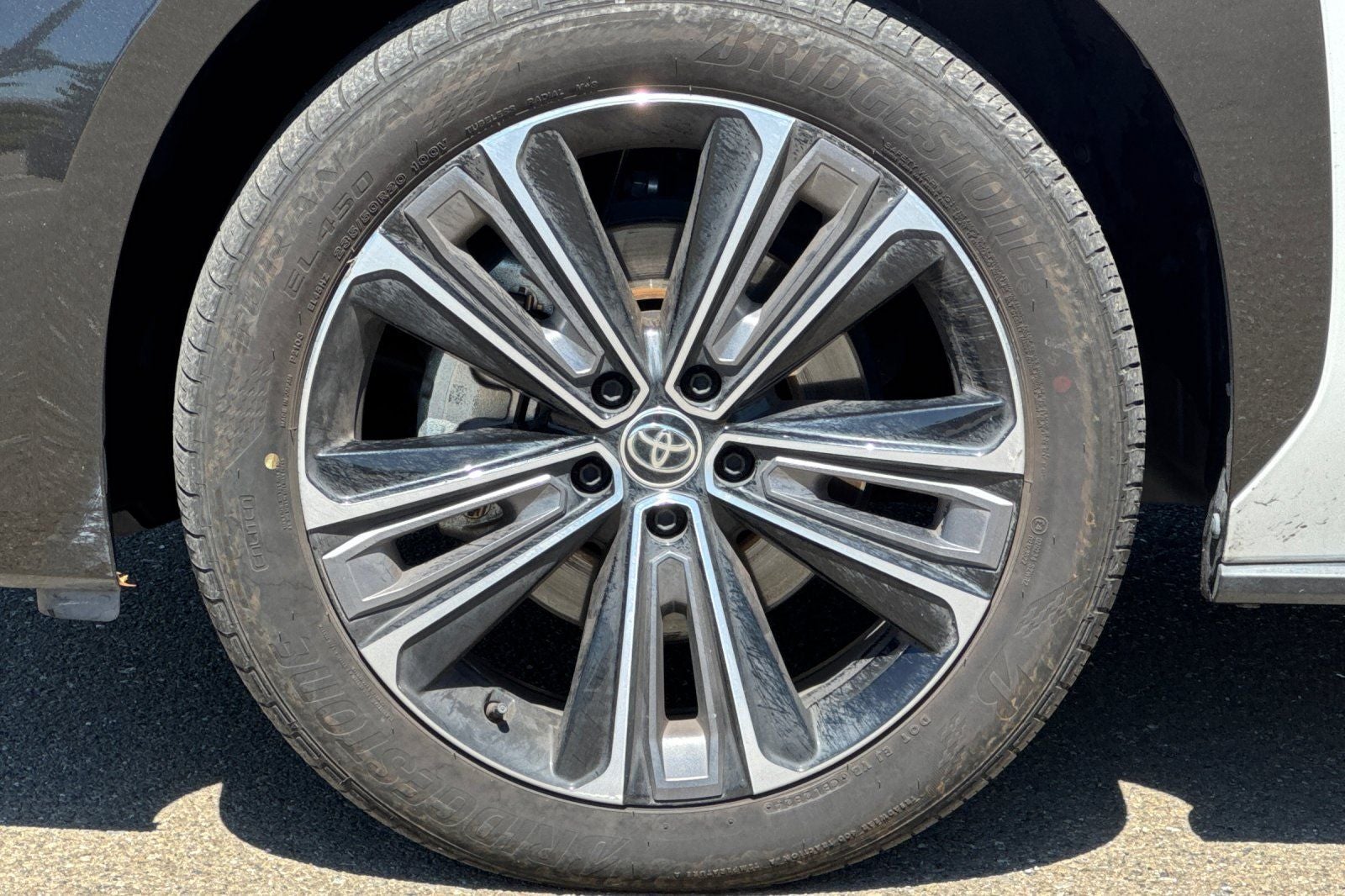 2023 Toyota bZ4X Limited