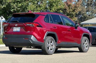 2025 Toyota RAV4 Hybrid XLE