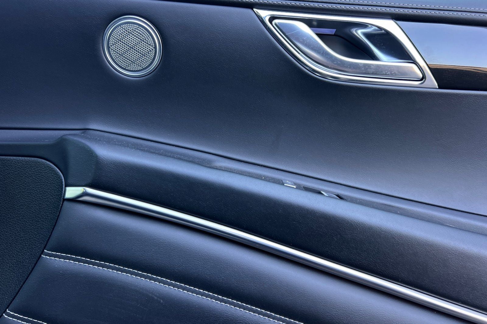 2025 Genesis GV80 2.5T