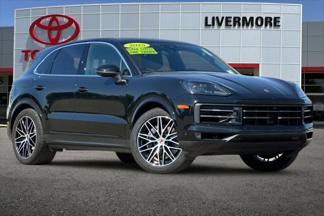 2025 Porsche Cayenne Base