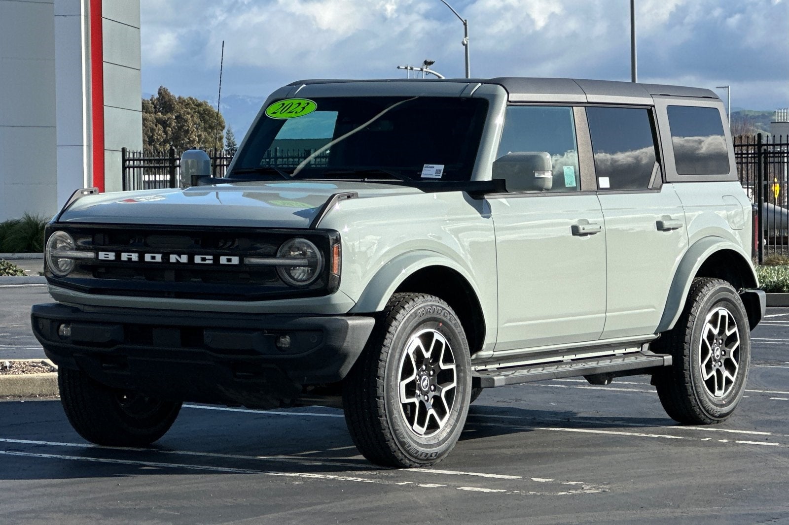 2023 Ford Bronco Base