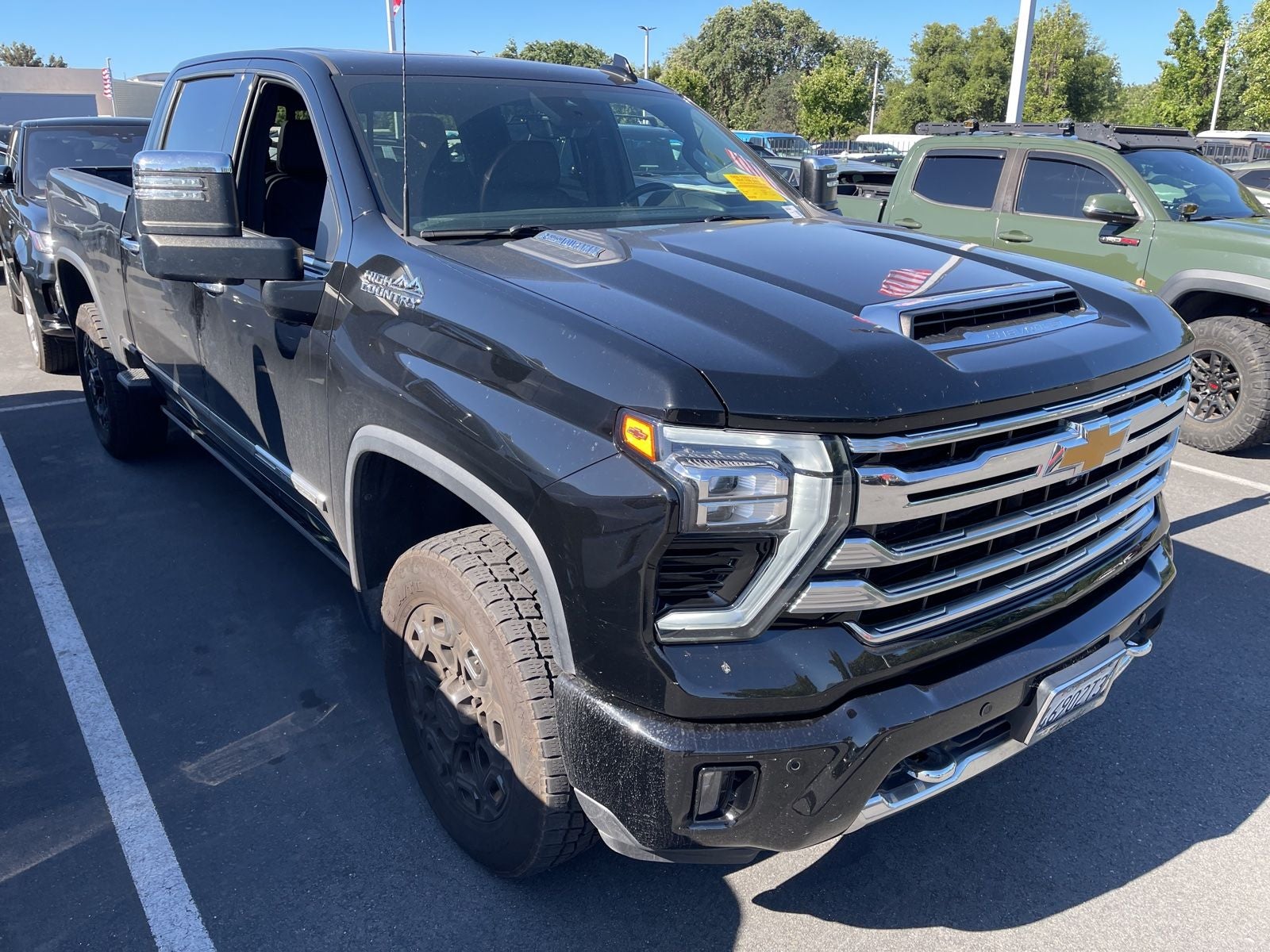 2024 Chevrolet Silverado HD High Country 4WD Crew Cab Standard Box's photo