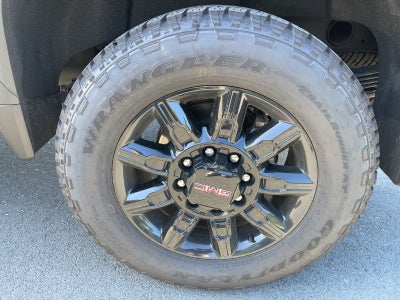 2026 GMC Sierra 2500HD AT4