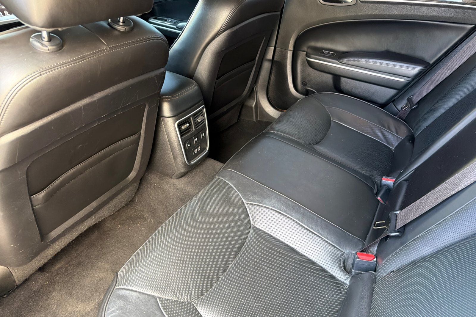 2022 Chrysler 300 Touring