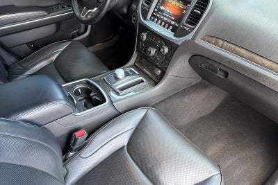 2022 Chrysler 300 Touring