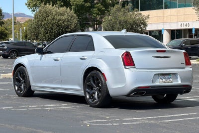 2022 Chrysler 300 Touring