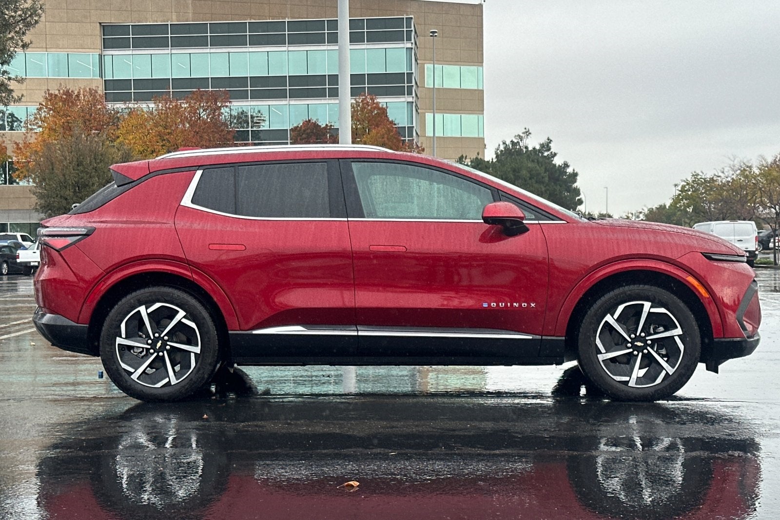 2025 Chevrolet Equinox EV LT