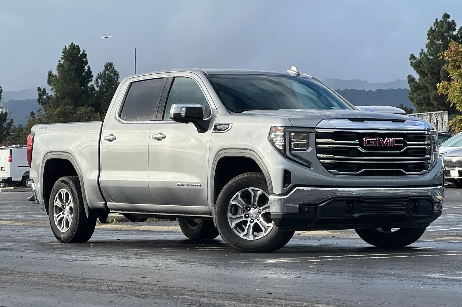 2024 GMC Sierra 1500 SLT