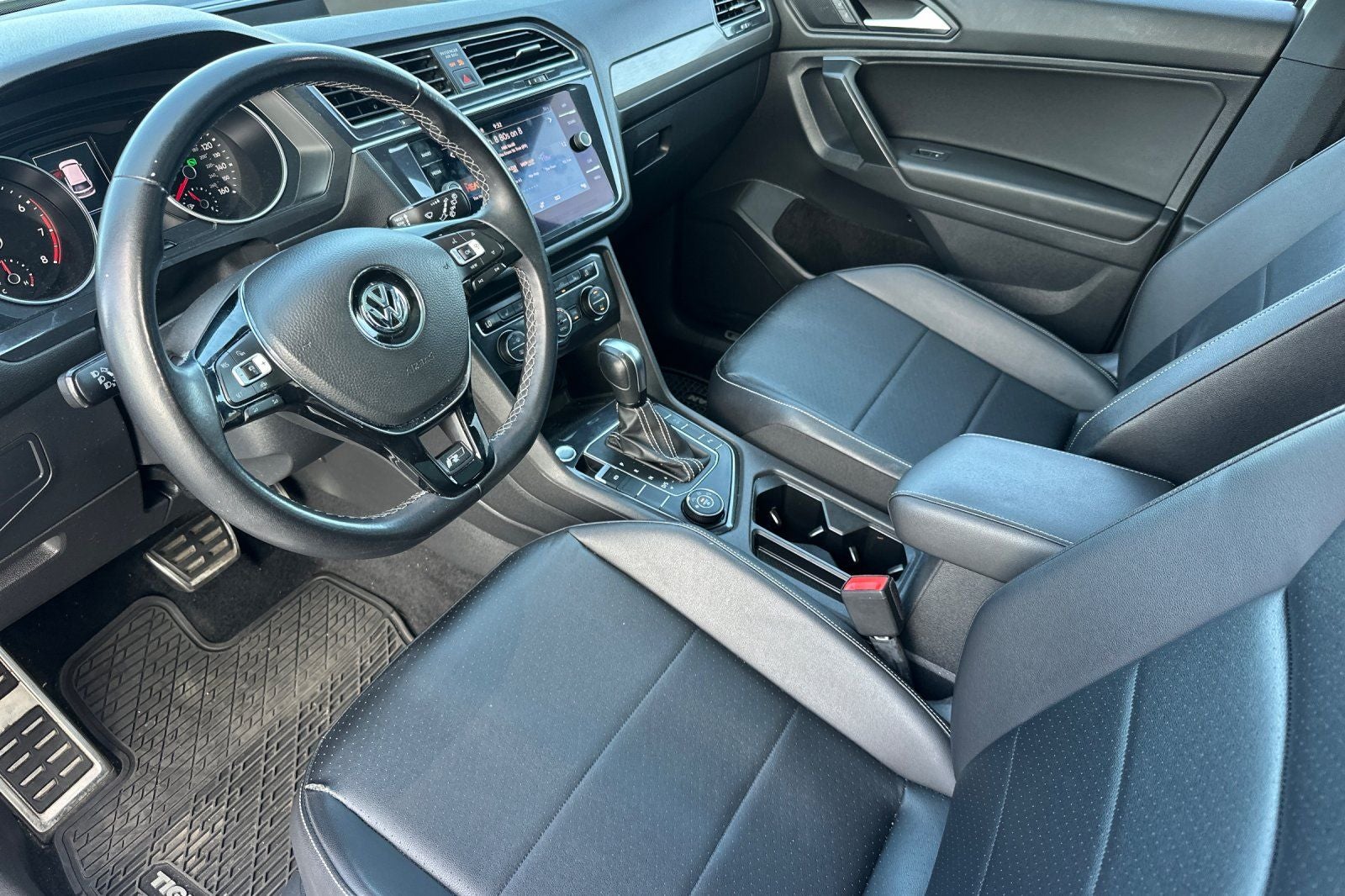 2021 Volkswagen Tiguan 2.0T SE R-Line Black