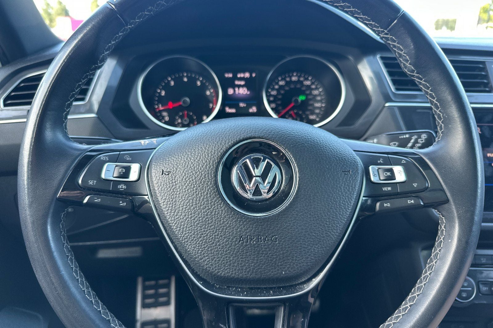 2021 Volkswagen Tiguan 2.0T SE R-Line Black