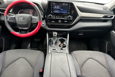 2021 Toyota Highlander LE