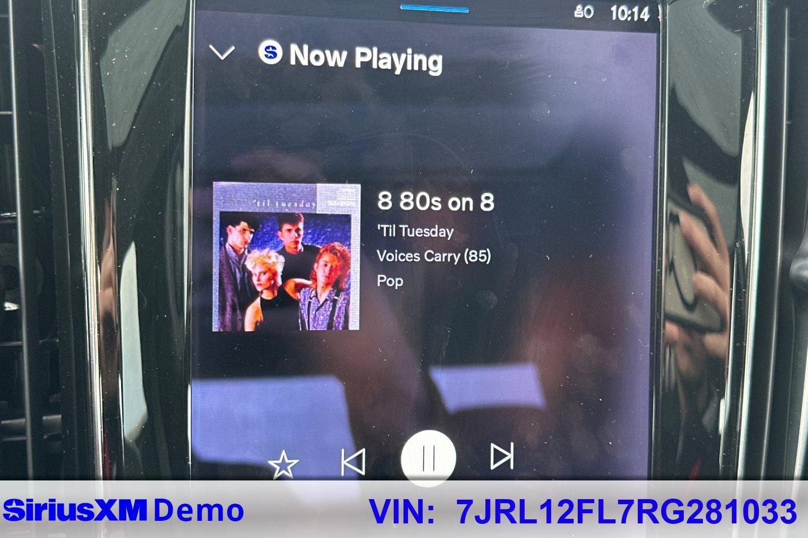 2024 Volvo S60 B5 Plus Dark Theme