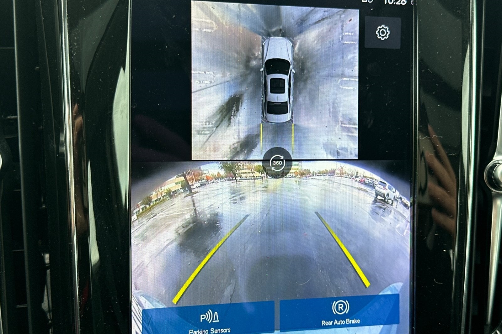 2024 Volvo S60 B5 Plus Dark Theme