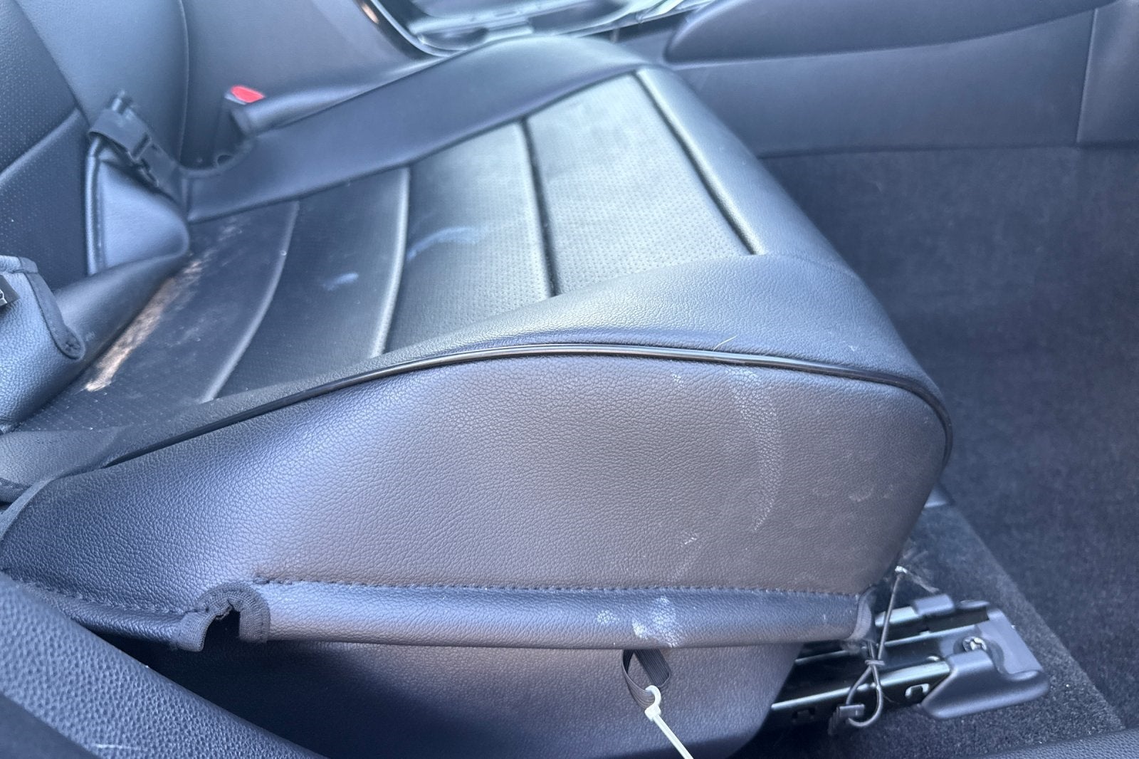 2025 Toyota Corolla Hatchback SE