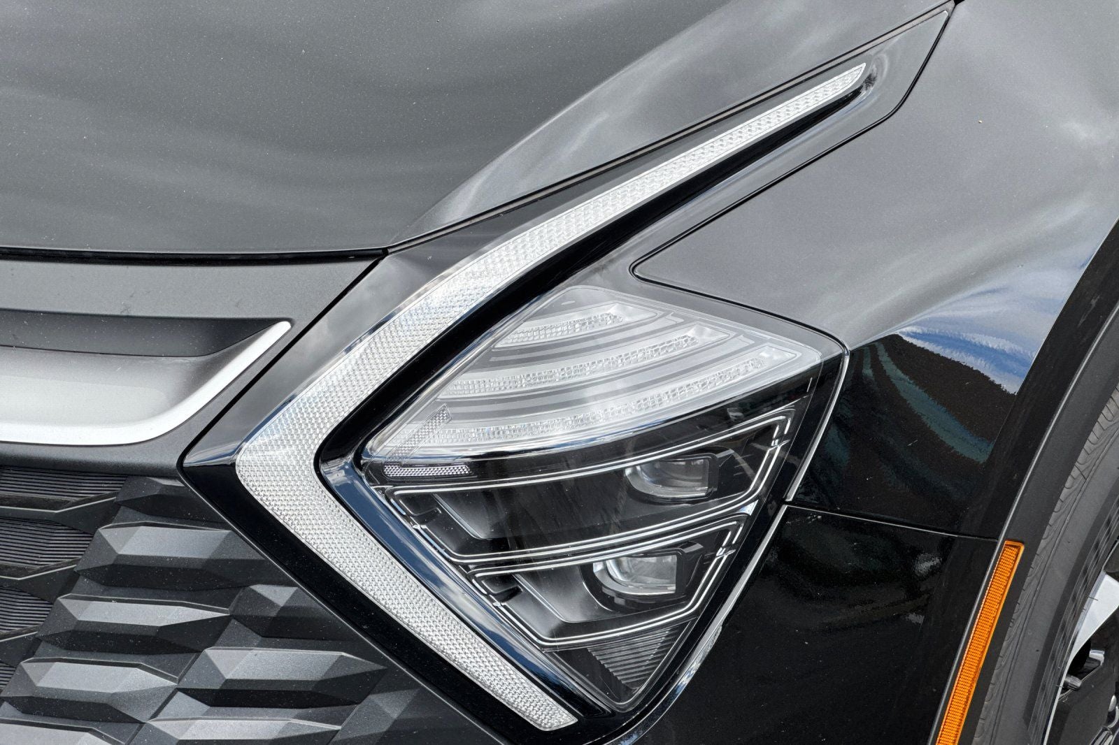 2025 Kia Sportage Hybrid LX