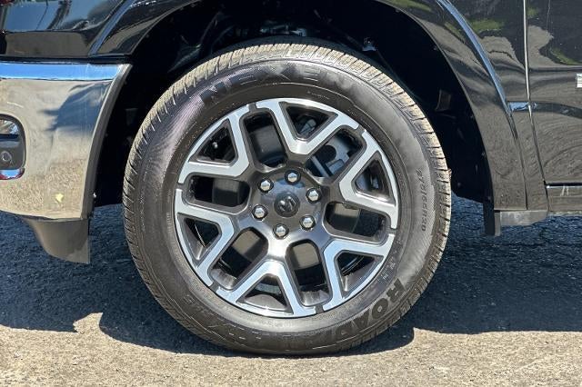 2025 RAM 1500 Laramie Crew Cab 4x4 5'7" Box