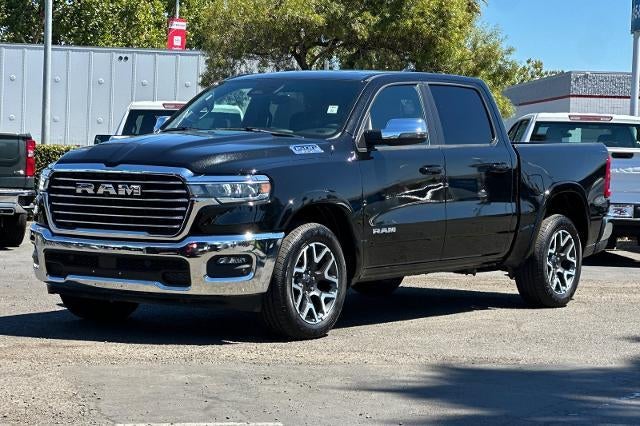 2025 RAM 1500 Laramie Crew Cab 4x4 5'7" Box