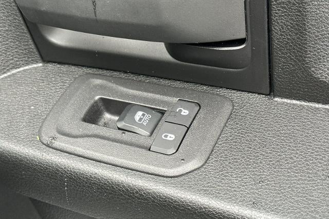 2026 RAM 2500 Tradesman Crew Cab 4x4 6'4" Box