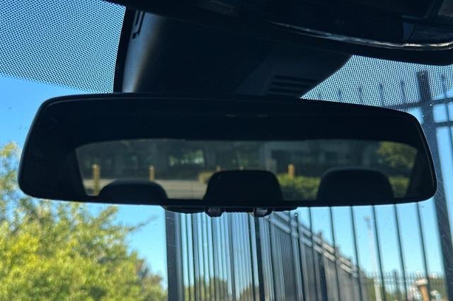 2022 BMW 330i 330i