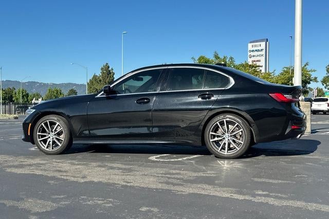 2022 BMW 330i 330i