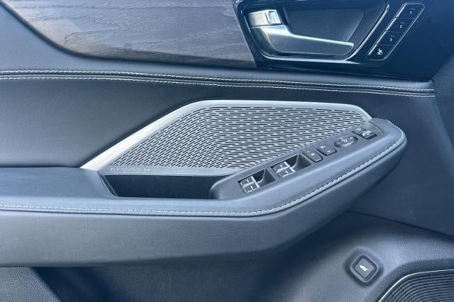 2023 Acura MDX Advance Package
