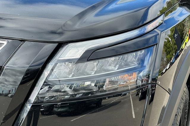 2025 Nissan Pathfinder Rock Creek 4WD