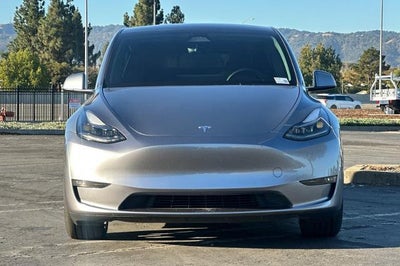 2025 Tesla Model Y Performance