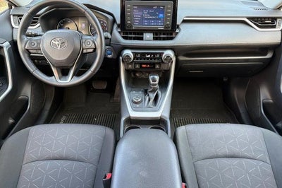 2020 Toyota RAV4 Hybrid XLE