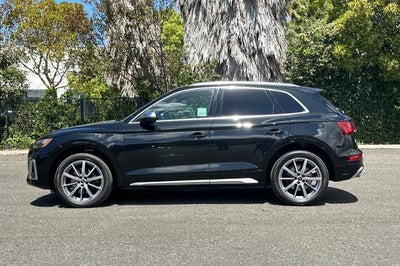 2023 Audi SQ5 Premium TFSI quattro Tiptronic