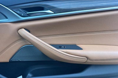 2023 BMW 530e 530e