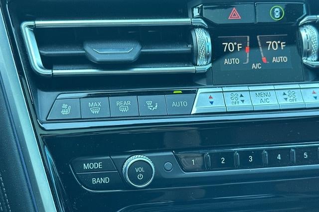 2024 BMW 8 Series 840i