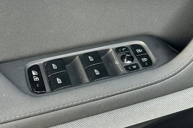 2023 POLESTAR 2 Base