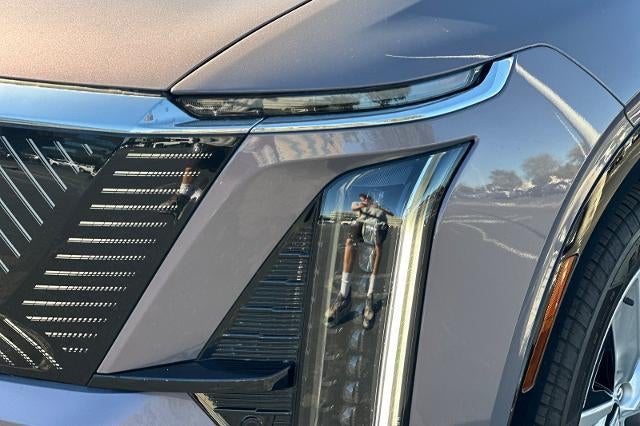 2026 Cadillac VISTIQ Luxury
