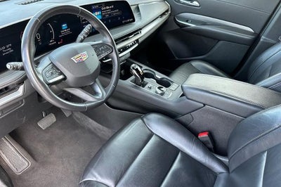 2024 Cadillac XT4 Premium Luxury