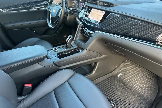 2025 Cadillac XT6 Premium Luxury