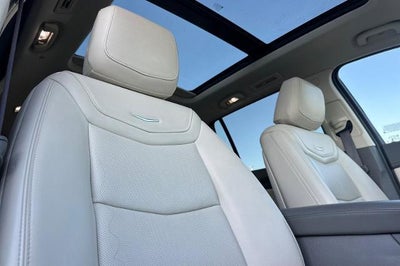 2025 Cadillac XT6 Premium Luxury
