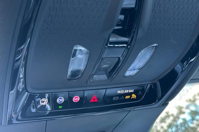 2024 Cadillac LYRIQ Luxury 1