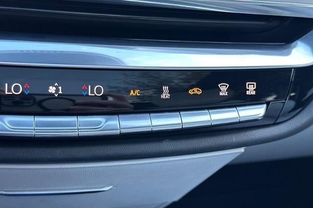 2024 Cadillac LYRIQ Luxury 1