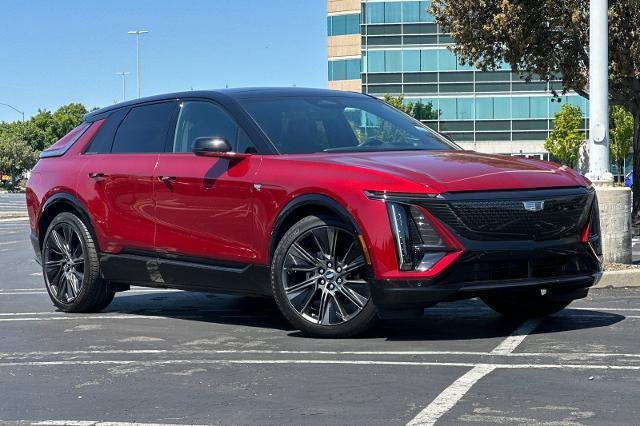 2026 Cadillac Lyriq Signature Sport AWD's photo