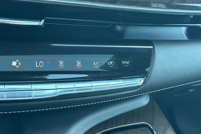 2024 Cadillac Escalade Premium Luxury Platinum