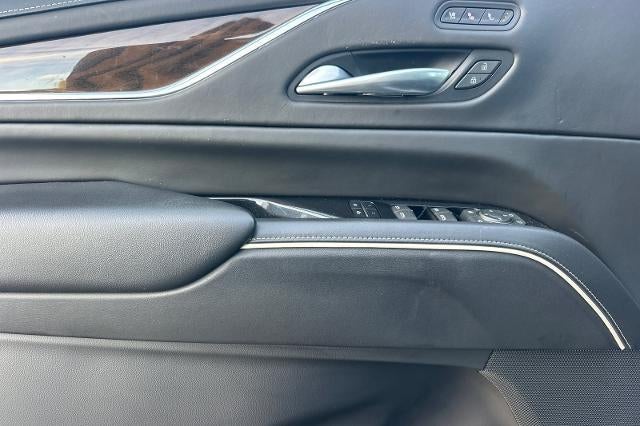 2023 Cadillac Escalade 4WD Sport Platinum