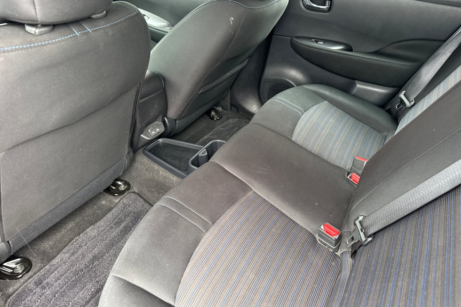 2025 Nissan Leaf S