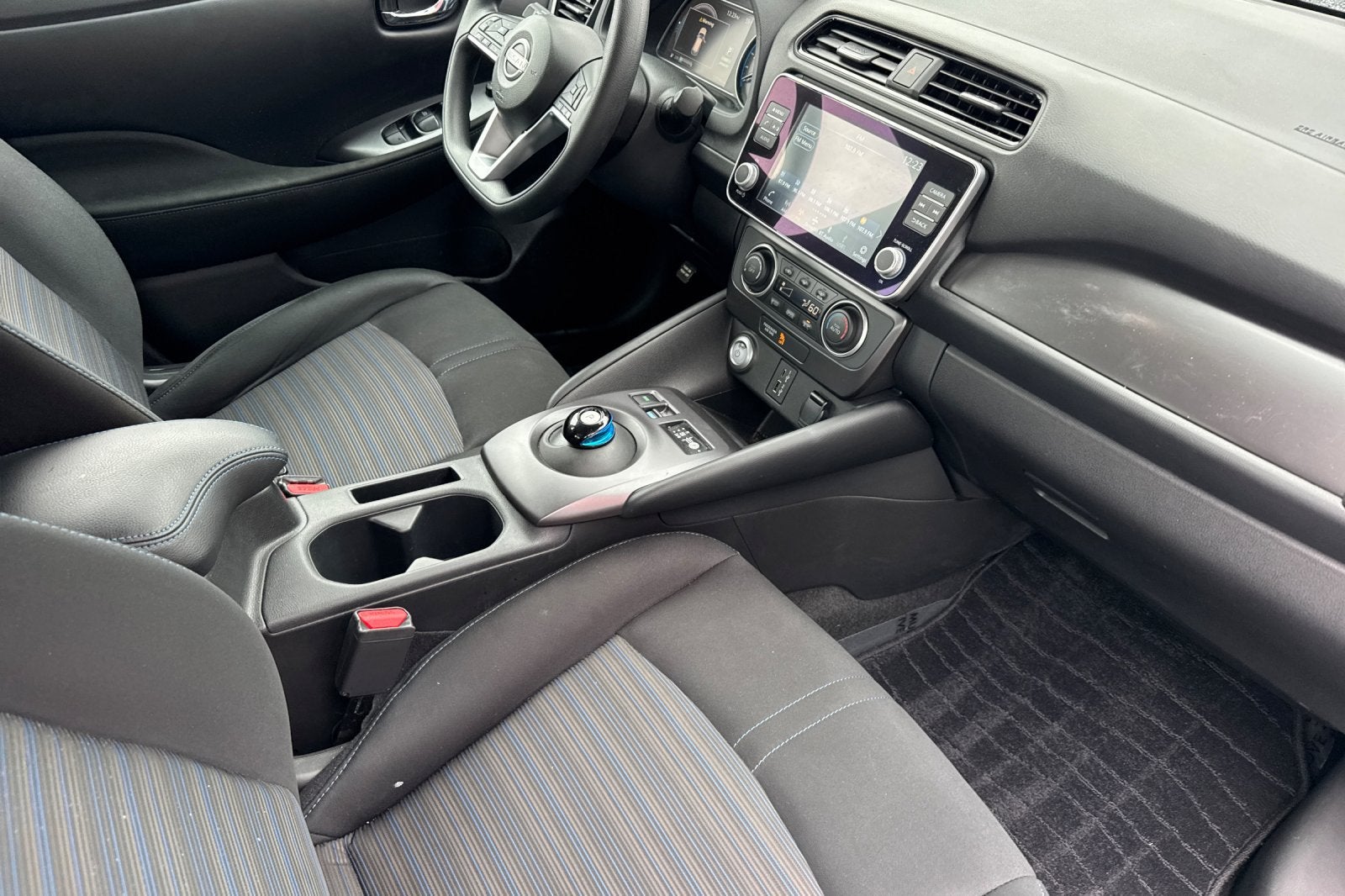 2025 Nissan Leaf S