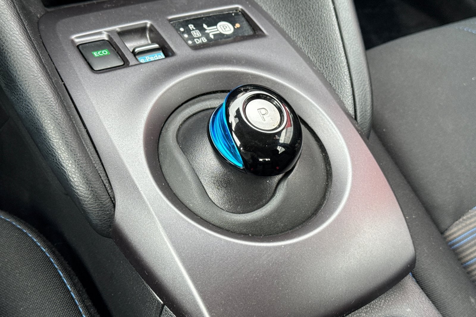 2025 Nissan Leaf S