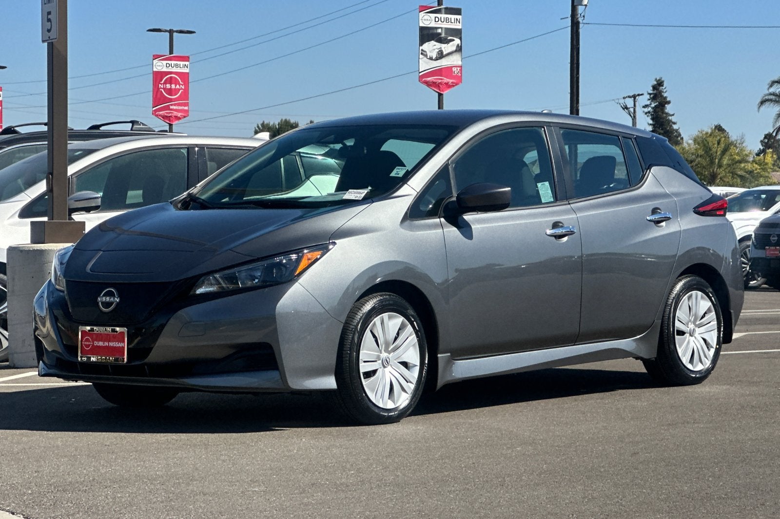 2025 Nissan Leaf S